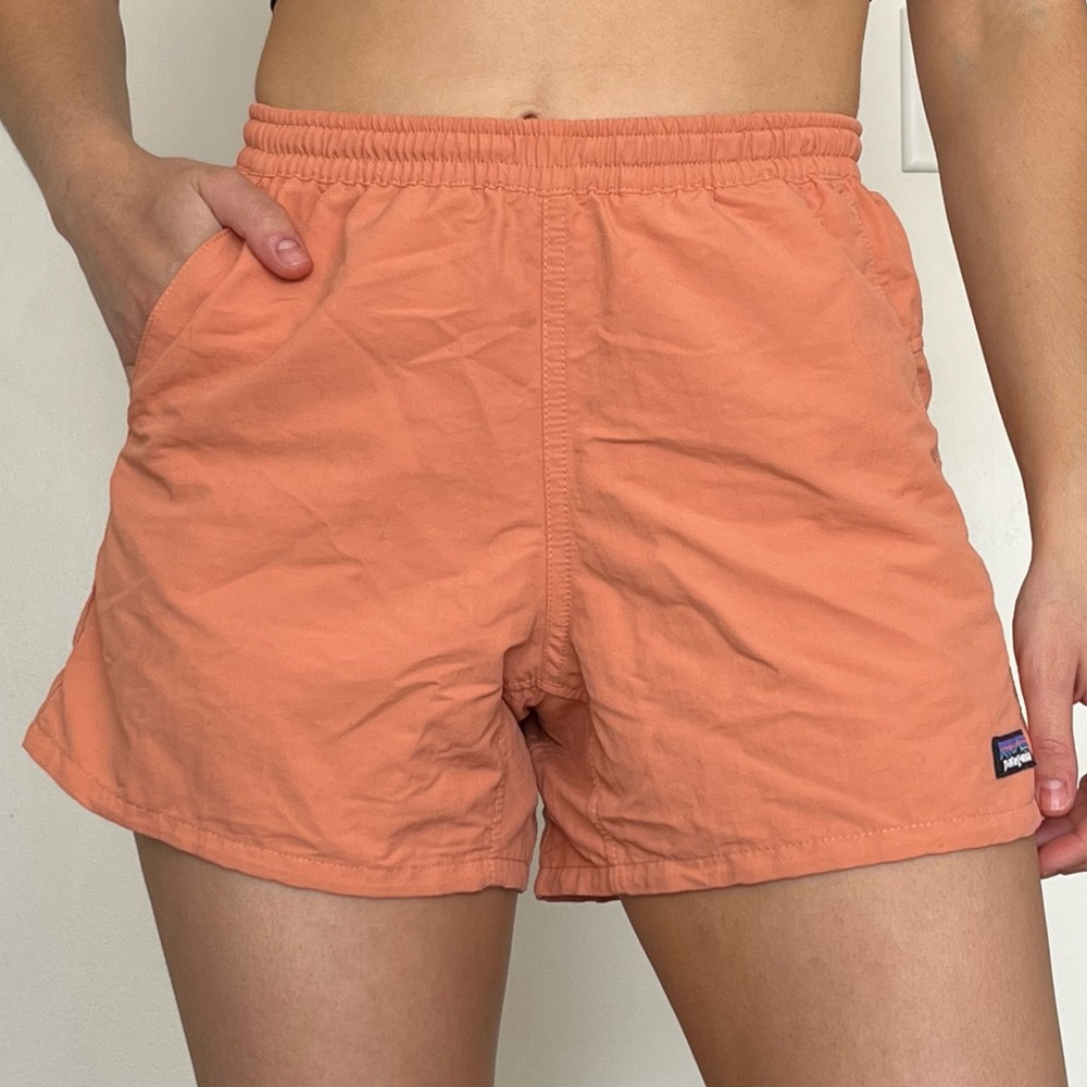 ❤️ Patagonia Baggies 5” high waisted shorts women’s size XS coral athletic